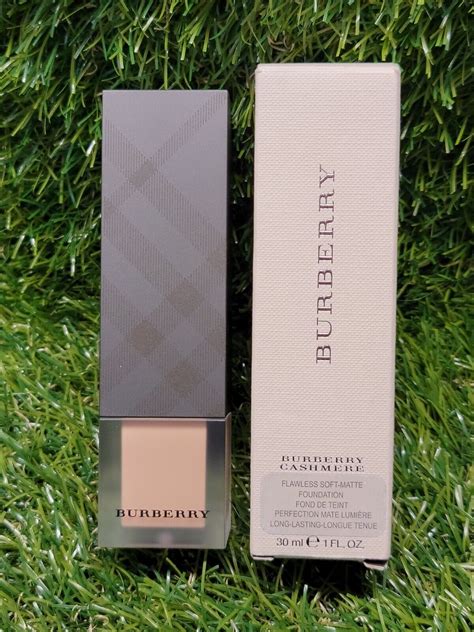 burberry 1oz cashmere soft matte foundation|Burberry Cashmere Soft Matte Foundation .